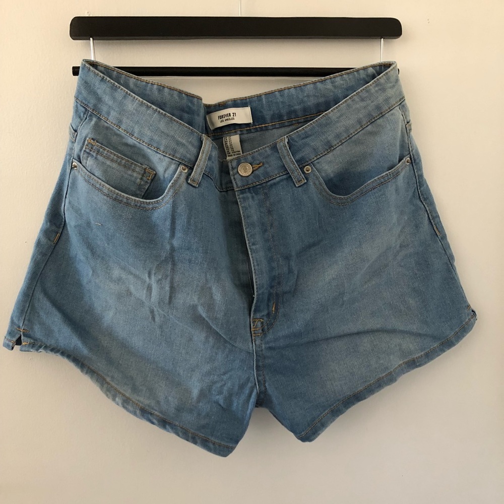 High wasted denim jeans